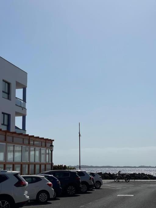 Oceano Azul Luminoso 50 Metros Del Mar En Centro Daire Corralejo Dış mekan fotoğraf